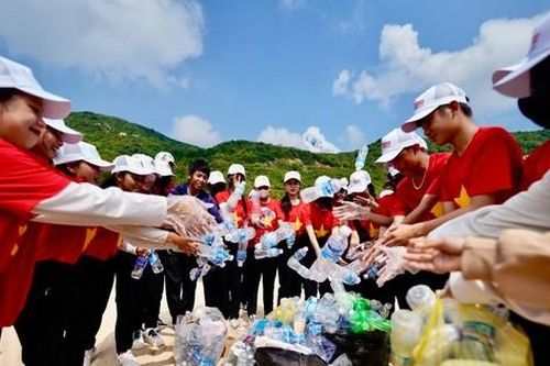 Công bố Ban Chỉ đạo, Ban Tổ chức và Ban Giám khảo Cuộc thi 'GIẤC MƠ XANH'