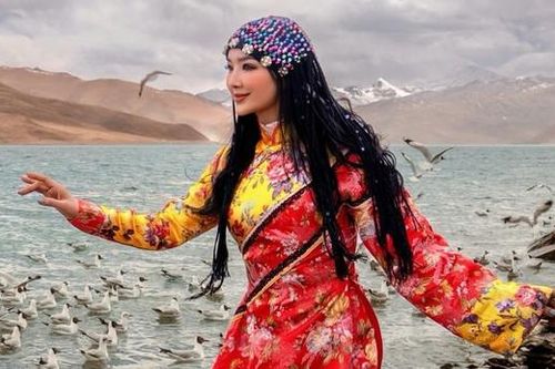 Hoa hậu Giáng My: 'Tôi phải thở oxy khi du lịch Tây Tạng'