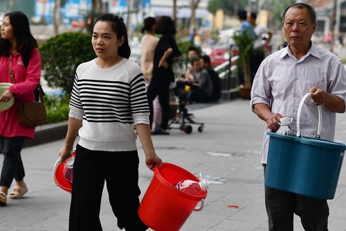 Hà Nội yêu cầu chuẩn bị xe bồn cung cấp nước sạch khi nắng nóng