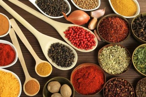 Ấn Độ kiểm tra các hãng sản xuất gia vị trên toàn quốc