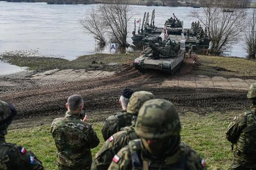 Ba Lan triển khai vũ khí gần biên giới với Nga, chuẩn bị cho cuộc tập trận của NATO