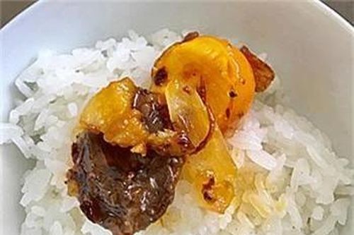Hướng dẫn làm lòng gà trứng non cháy tỏi