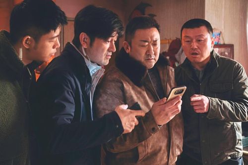 Review Vây Hãm: Kẻ Trừng Phạt: Nắm đấm của Ma Dong Seok có đủ mạnh để đánh bại Lật Mặt 7?