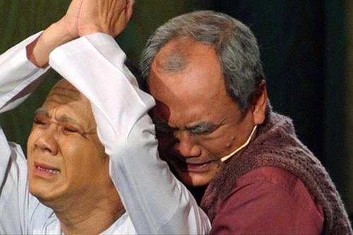 NS Việt Anh từng làm phục vụ bàn ở quán cà phê, Thành Lộc thấy thương nên uống ủng hộ