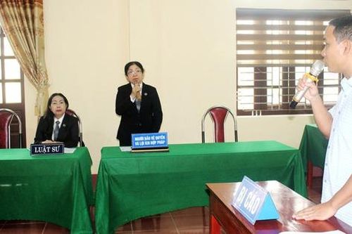 Phú Thọ: Cán bộ, hội viên tham dự phiên tòa giả định, phòng chống xâm hại phụ nữ, trẻ em