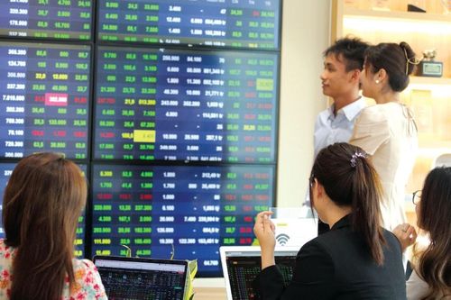 Đà hồi phục của VN-Index vẫn mong manh, nhà đầu tư nên giao dịch cẩn trọng