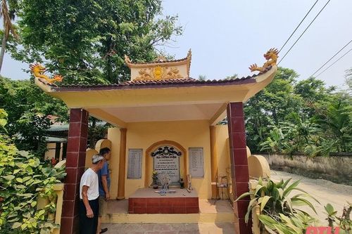 Lễ giỗ chung ở thôn Trung Lập