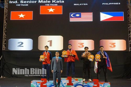 Vận động viên Ninh Bình giành 8 huy chương tại Giải vô địch Karate Đông Nam Á