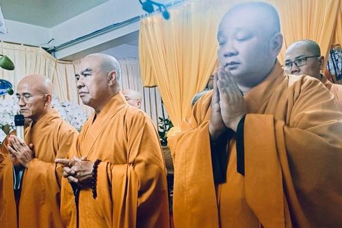 Ban Trị sự Phật giáo TP.HCM và các đoàn viếng tang Ni trưởng Thích nữ Như Ý