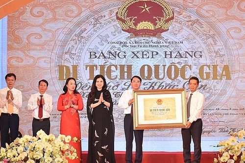 Hải Phòng công bố quyết định và đón nhận bằng xếp hạng Di tích lịch sử quốc gia đền thờ Lê Khắc Cẩn