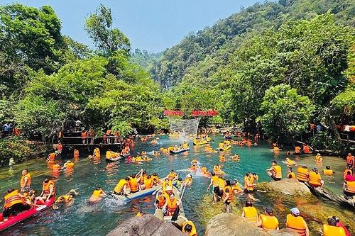 Quảng Bình: Đón hơn 318.000 lượt khách du lịch trong dịp lễ 30/4-1/5
