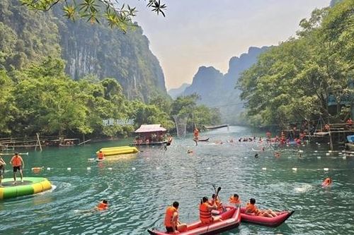 Đánh thức 'viên kim cương xanh' về du lịch