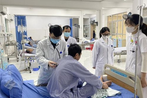 Các cơ sở y tế chủ động cấp cứu, điều trị bệnh nhân dịp nghỉ lễ 30/4 - 1/5