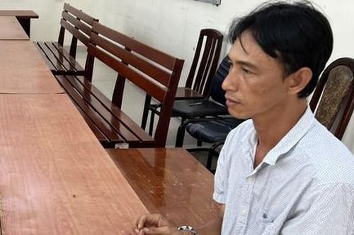 Bắt nhanh kẻ dùng dao uy hiếp người phụ nữ trong ôtô đòi cướp 100 triệu đồng