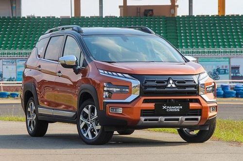 Giá lăn bánh Mitsubishi Xpander Cross mới nhất đã rẻ còn khuyến mại khủng, Suzuki XL7 'lép vế'