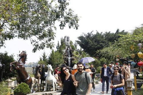 Bất ngờ du lịch đầu hè