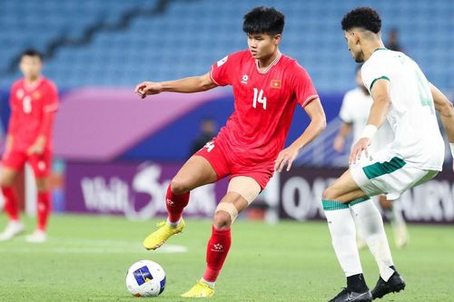 'Bài toán' cho bóng đá trẻ chưa thể giải