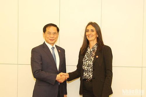 Tăng cường quan hệ hợp tác giữa Việt Nam với Maroc và Peru