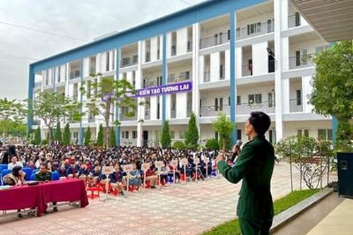 Để lịch sử là mạch nguồn tâm trí