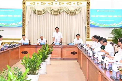 Kinh tế TPHCM tiếp tục đà tăng trưởng nhưng giải ngân vốn đầu tư công còn thấp