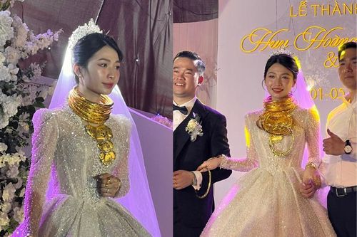 Đám cưới 'siêu khủng' ở Hà Tĩnh: cô dâu đeo vàng trĩu cổ