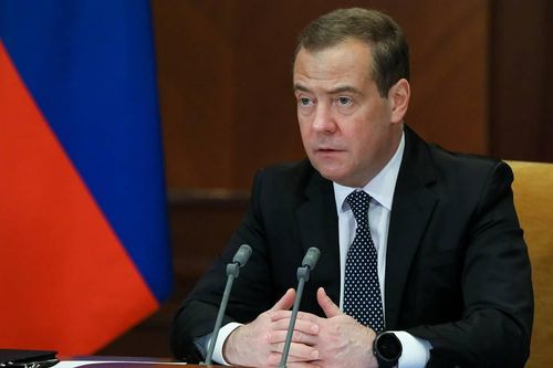 Ông Medvedev tuyên bố thực lực chiến sự