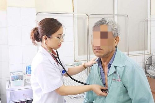 Lần đầu đi khám bệnh, người đàn ông 61 tuổi phát hiện 'ổ bệnh' trong người