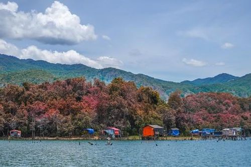 Lạ lẫm, hoang sơ, lãng mạn không tưởng nơi 'bộ 3 đệ nhất thác'
