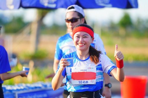 Pocari Sweat Việt Nam tiếp sức gần 5.000 vận động viên tại UMC Run 2024