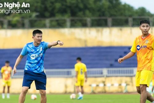 Đinh Xuân Tiến trở lại, huấn luyện viên Phan Như Thuật bày tỏ sự lạc quan trước cuộc đọ sức với Hà Nội FC