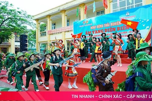 Học sinh Nghi Xuân trải nghiệm chương trình 'Âm vang Điện Biên'
