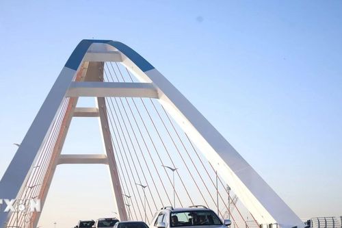 Cần Thơ: Gỡ bỏ biển cấm xe tải trên 3,5 tấn và xe khách qua cầu Trần Hoàng Na