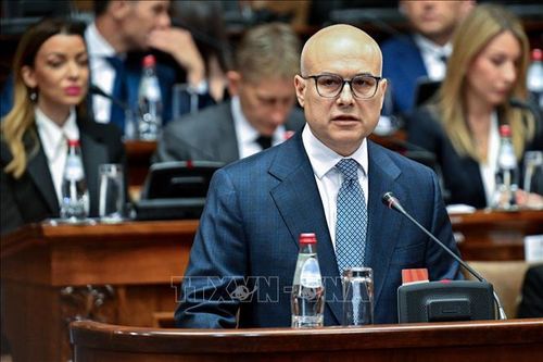 Serbia thành lập chính phủ mới