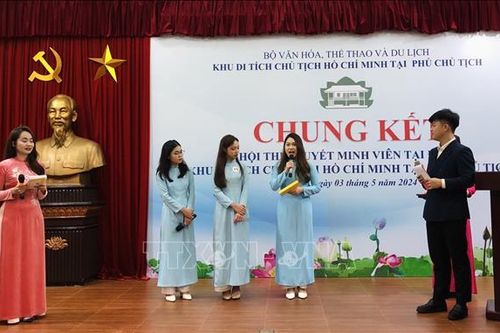 Hội thi 'Thuyết minh viên tại điểm Khu Di tích Chủ tịch Hồ Chí Minh tại Phủ Chủ tịch'