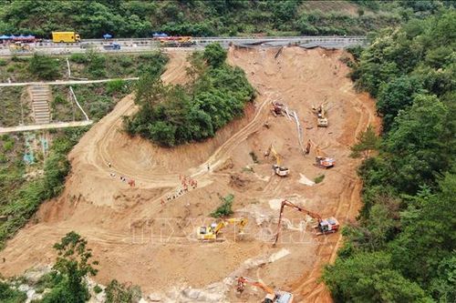 Điện thăm hỏi về vụ sạt lở gây tổn thất lớn ở Quảng Đông (Trung Quốc)