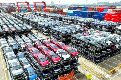 Sản xuất ô tô Trung Quốc trong tình trạng khủng hoảng dư thừa và những nghịch lý