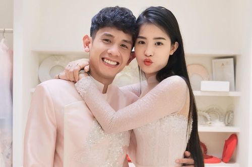 Cầu thủ Hồng Duy sắp kết hôn với tiểu thư nhà giàu, danh tính gây chú ý