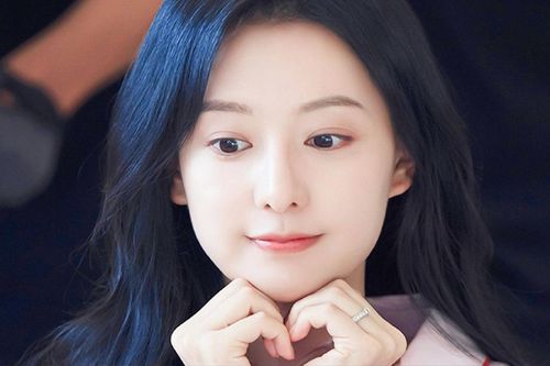 Kim Ji Won muốn hợp tác với một chị đại Cbiz, tiết lộ bộ phim Hoa ngữ yêu thích nhất