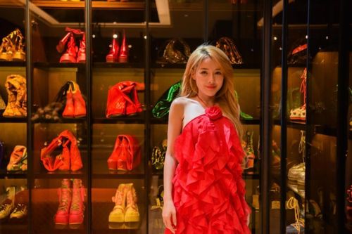 Ngân 98 đáp trả trợ lý cũ Trang Nemo khi bị nói nổ, xe và nhà đều đi mượn