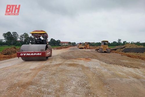 Hậu Lộc: Đầu tư xây dựng các công trình kết cấu hạ tầng phục vụ phát triển kinh tế - xã hội