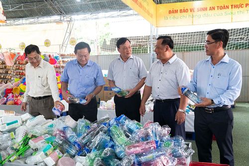 Khai mạc Phiên chợ hàng Việt 2024 huyện Châu Thành - An Giang