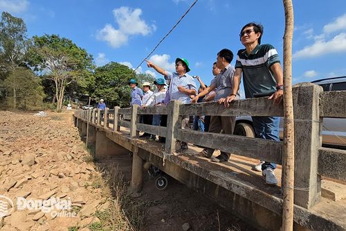 Xử lý ô nhiễm môi trường để đảm bảo nhiệm vụ thủy lợi của hồ Sông Mây