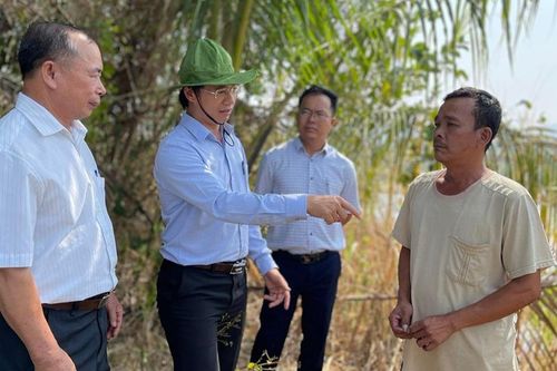 Ổn định đời sống người dân vùng sạt lở
