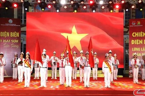 Lễ tuyên dương 'Chiến sĩ nhỏ Điện Biên' và Chương trình nghệ thuật 'Điện Biên Phủ - Khát vọng non sông'