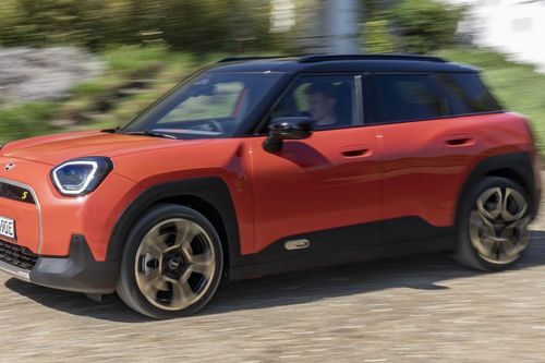 MINI Aceman SE 2024: Xe điện nhiều công nghệ, chạy hơn 400km/1 lần sạc