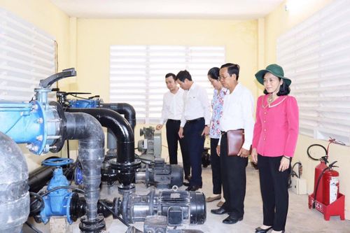 Không để người dân thiếu nước, phải mua giá cao