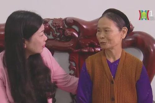Chủ tịch MTTQ thành phố thăm chiến sĩ Điện Biên
