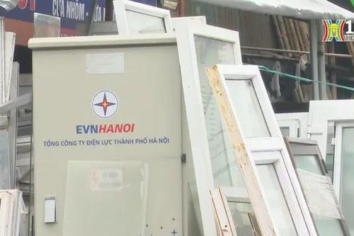 Ngổn ngang và mất an toàn trên đường 70 đang thi công