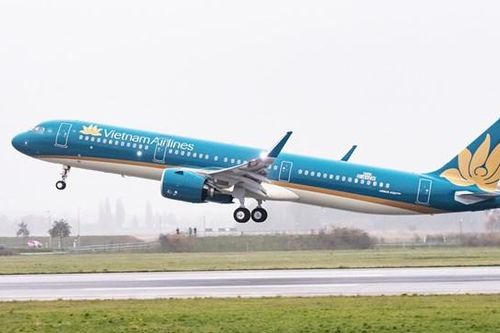 Hàng loạt doanh nghiệp lùi ngày tổ chức ĐHĐCĐ thường niên 2024