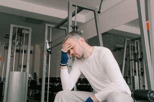 Xử trí đau đầu sau tập luyện